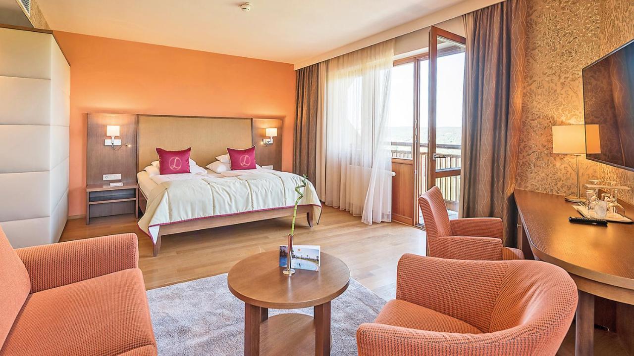 Hotel & Spa Larimar シュテガースバッハ エクステリア 写真
